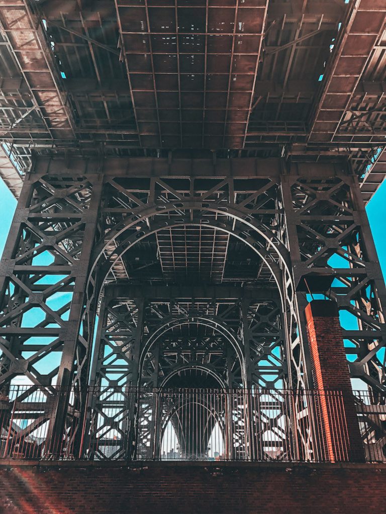 Manhattan Bridge i njegove kosti